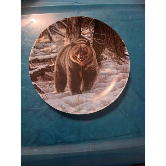 Limited Edition "The Grizzly Bear" Plate By Paul Krapf 1988 plate - Picture 3 of 4